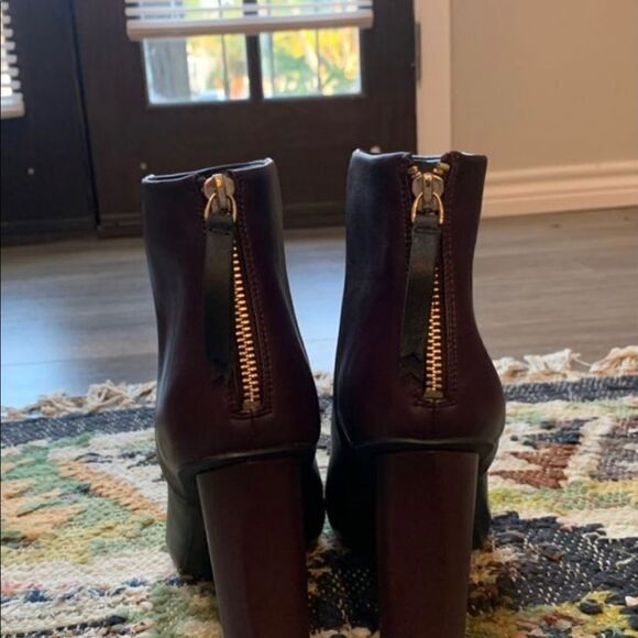 CAbi Bisset ColorBlock Mulberry Leather Ankle Boot - Picture 4 of 7